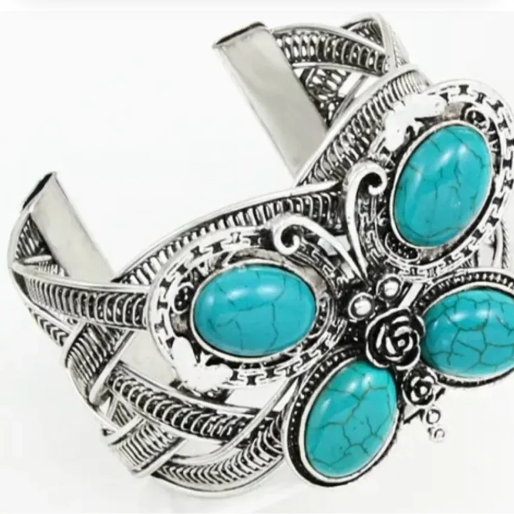 Turquoise and Silver Women's butterfly Bracelet - Picture 4 of 5